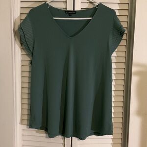 Adrianna Papell Green V-Neck Blouse with Pleated Sleeves